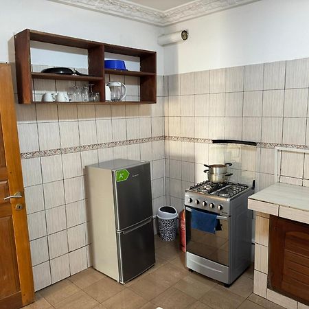 Appartements Modernes, Wifi, Tv - Yaounde, Omnisports Exteriör bild