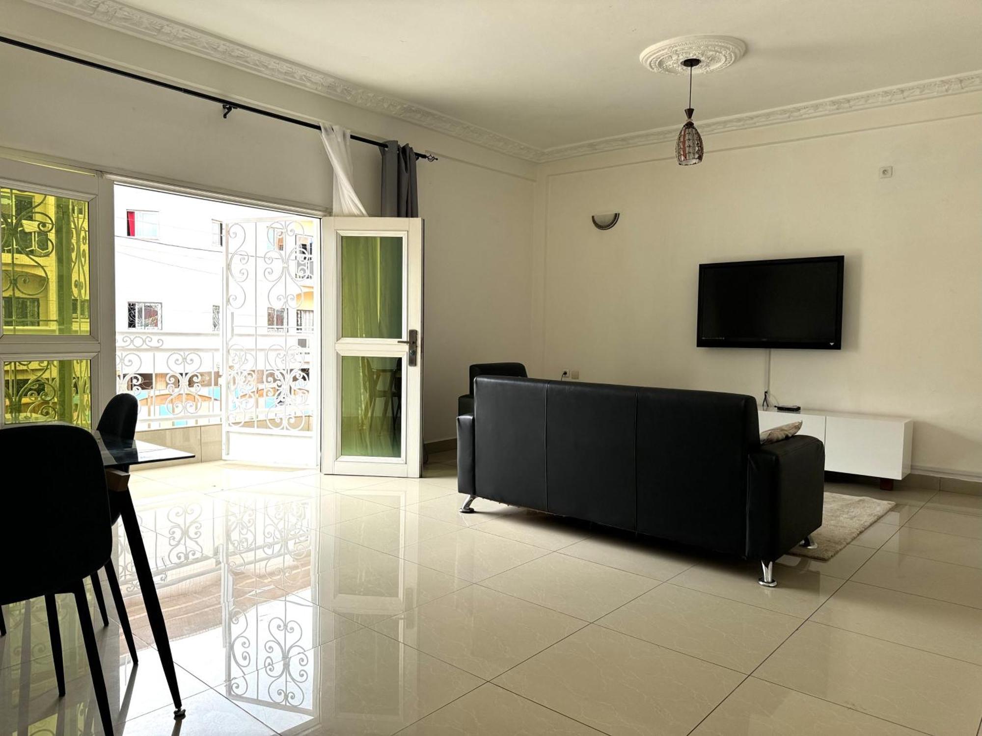 Appartements Modernes, Wifi, Tv - Yaounde, Omnisports Exteriör bild