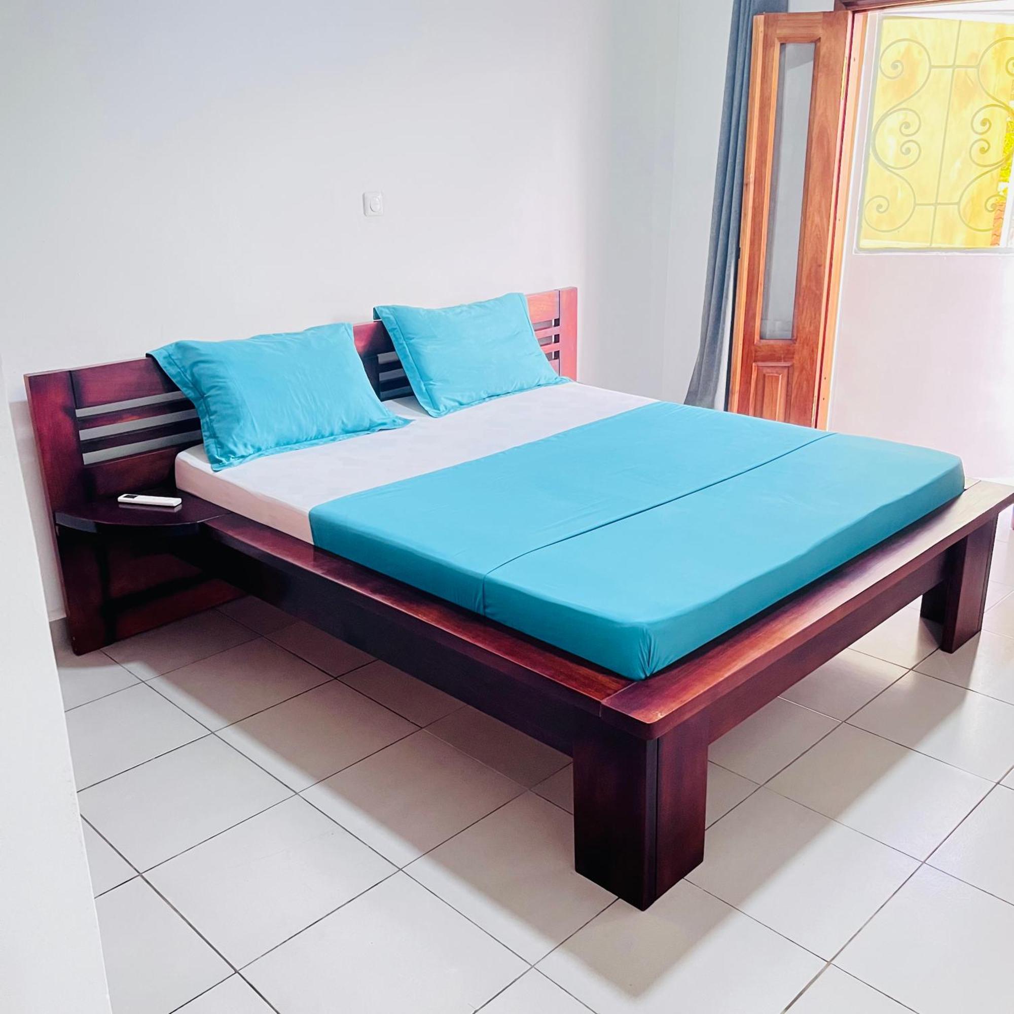 Appartements Modernes, Wifi, Tv - Yaounde, Omnisports Exteriör bild