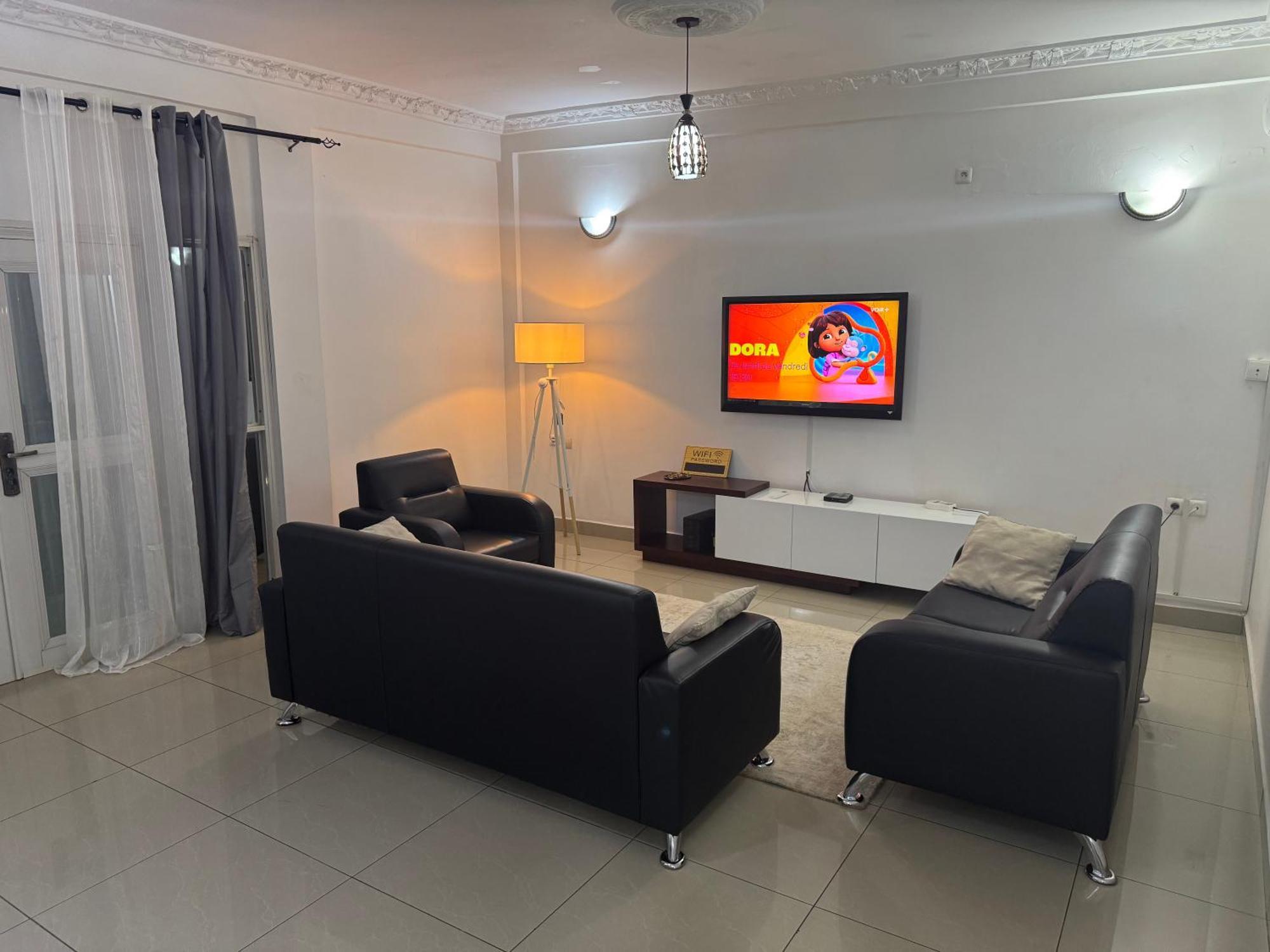 Appartements Modernes, Wifi, Tv - Yaounde, Omnisports Exteriör bild