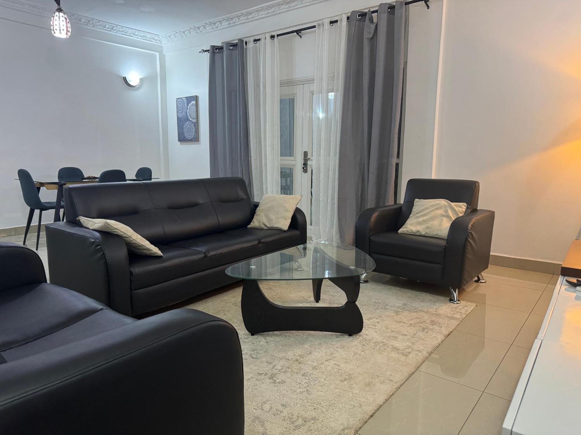 Appartements Modernes, Wifi, Tv - Yaounde, Omnisports Exteriör bild